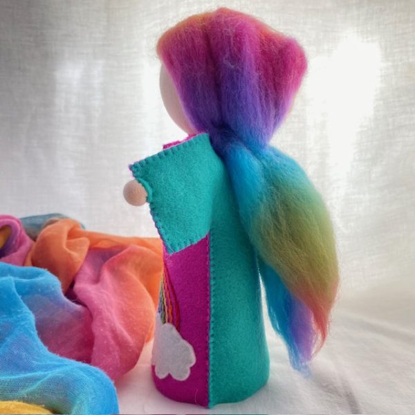 Muñeca Arcoíris
